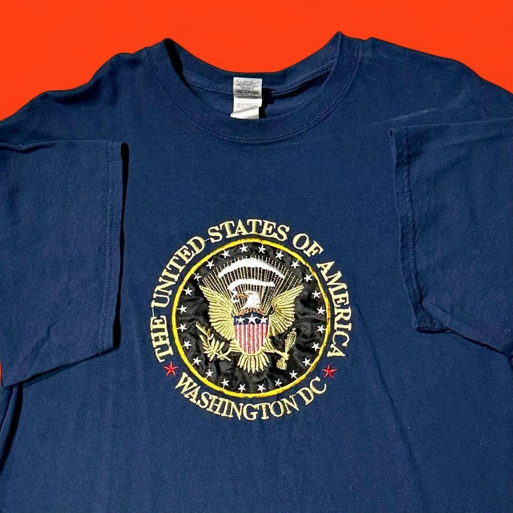 RETRO EMBROIDERED USA WASHINGTON DC NAVY TEE LARGE